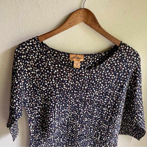 Milano Crinkly Plisse Scoop Neck 3/4 Sleeve Blouse. Black w Autumn Leaves. Med - Picture 5 of 12